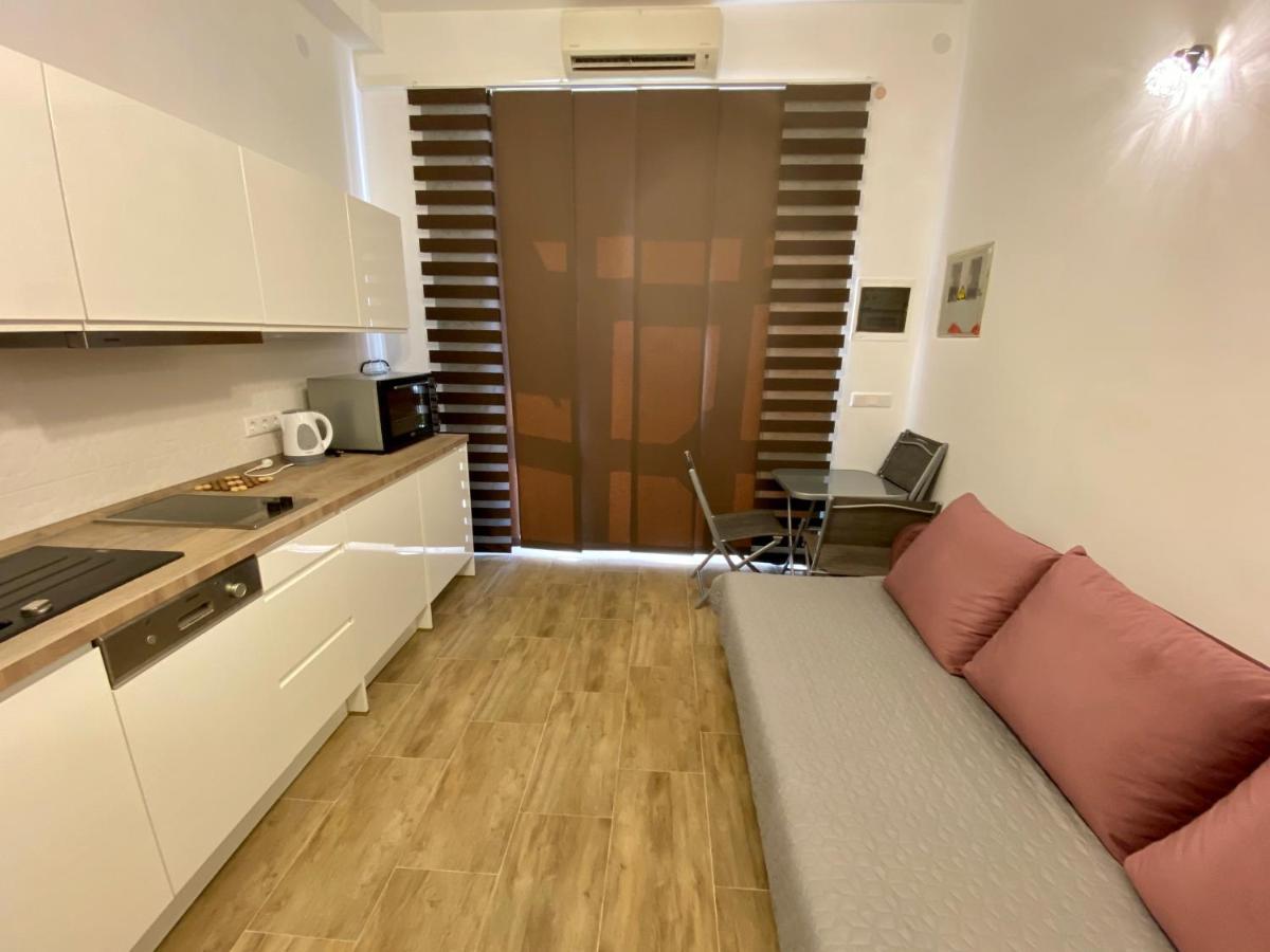 Pearl Apartment Pula Bagian luar foto
