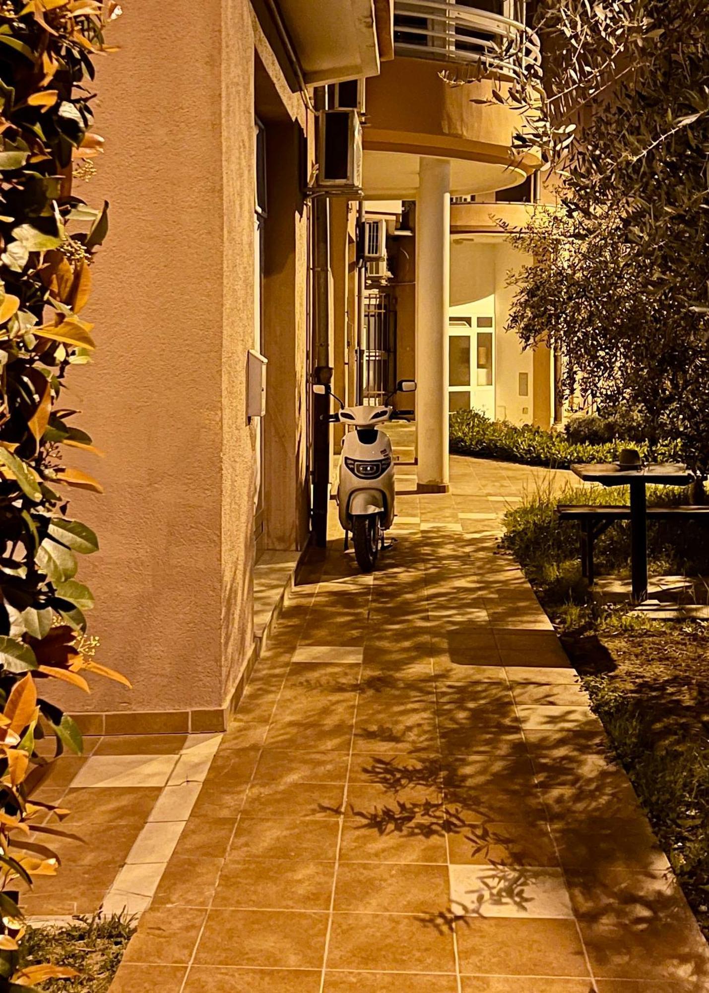 Pearl Apartment Pula Bagian luar foto
