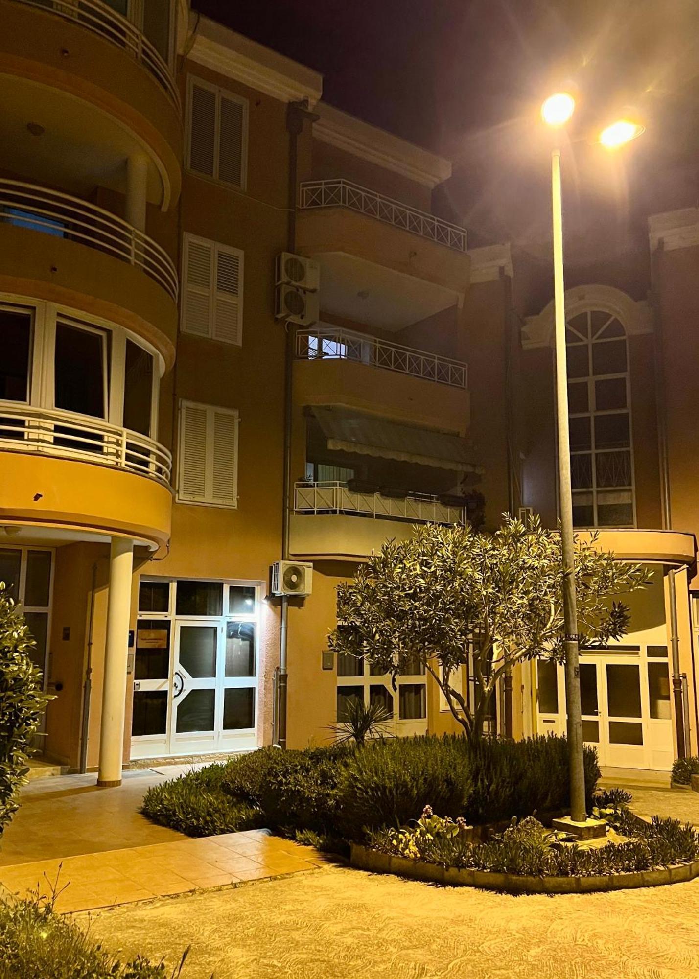 Pearl Apartment Pula Bagian luar foto